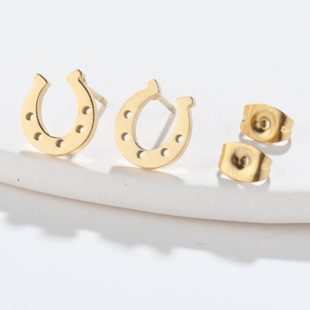 NEW Dainty Horse Shoe stud Earrings Western Gold color - Boutique - Picture 1 of 5